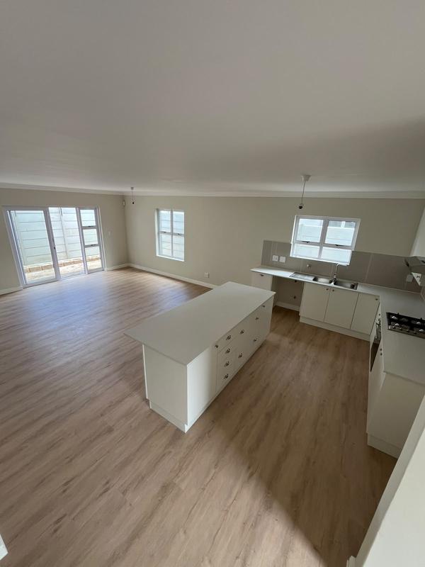 To Let 3 Bedroom Property for Rent in Pinehurst Western Cape